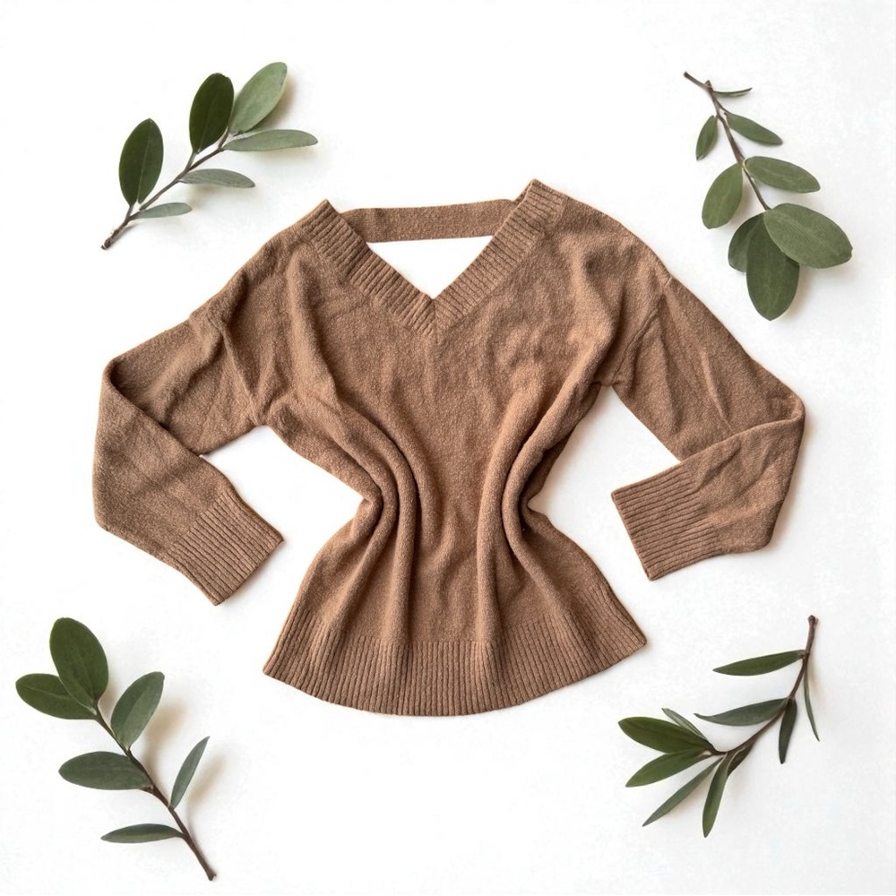 ✨ Coverstitched Tan Fuzzy Soft Sweater w/ Keyhole Cutout